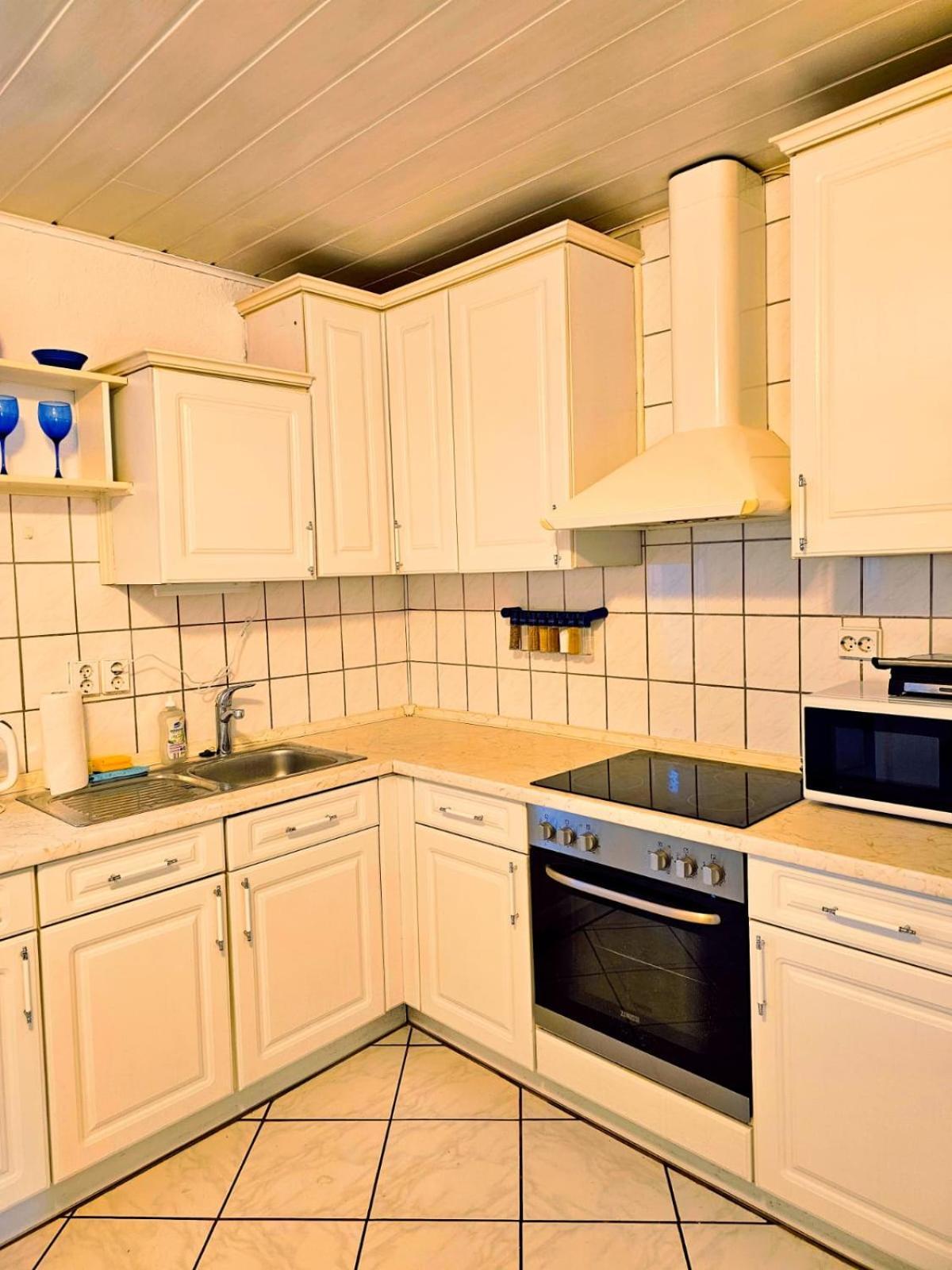 B&R Ferienhaus In Der Naehe Des Flughafens Νυρεμβέργη Εξωτερικό φωτογραφία